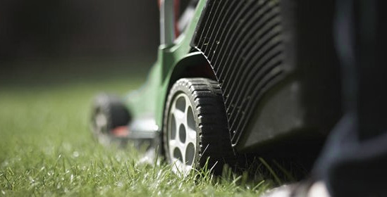 What is a smart lawn mower? How does it work?